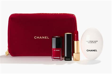 chanel christmas lights|Chanel christmas gift set.